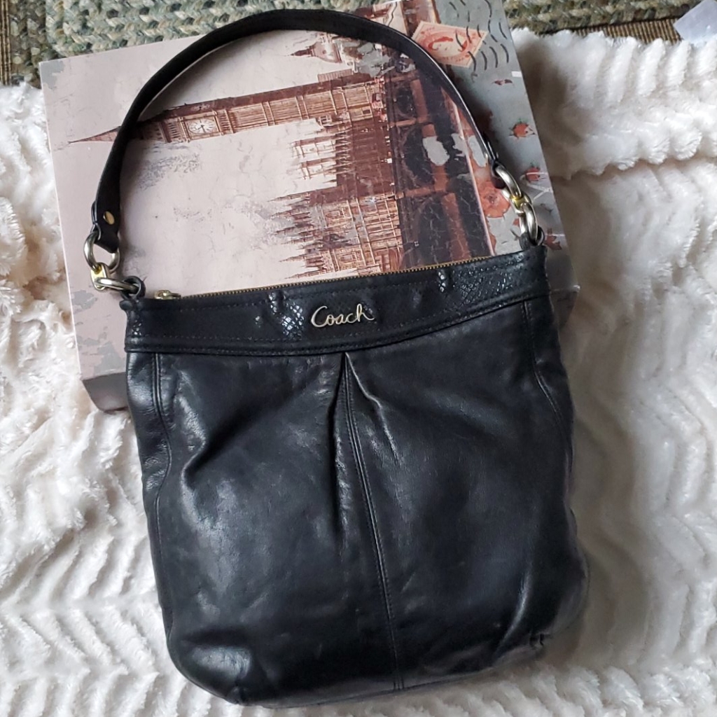 Vintage Auth Coach Leather Shoulder Bucket Bag